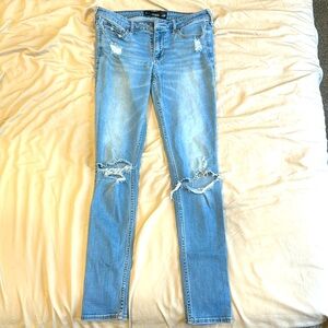 Hollister Super Skinny Jeans